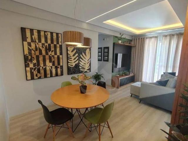 Apartamento 3 dormitórios à venda, 69 m² por R$ 540.000,00 Aurora Londrina/PR