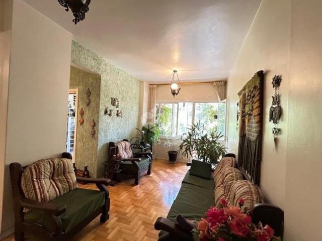 Apartamento 3 dormitórios com vaga centro Porto Alegre RS