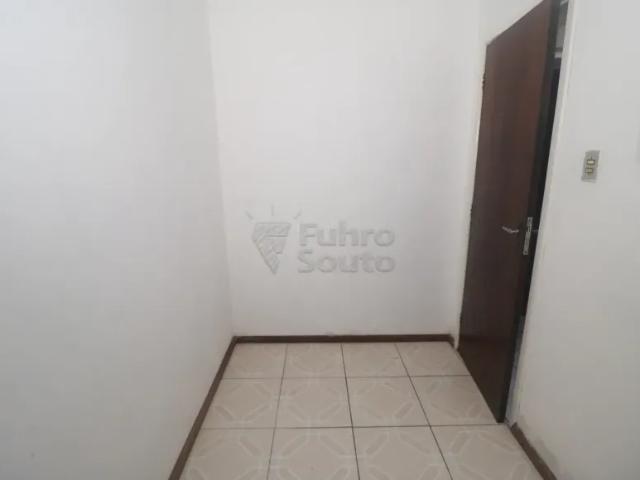 Apartamento 3 Dormitórios com dependência e vaga próximo ao Pelotense