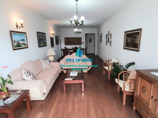 Apartamento 3 dormitórios e 150m² vaga demarcada, sacada, GONZAGA em Santos