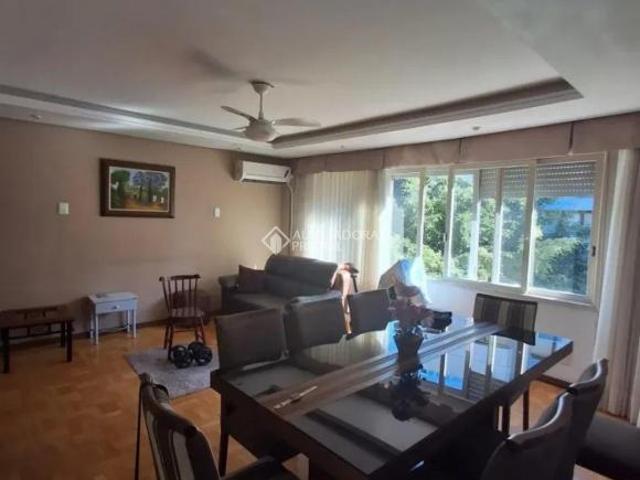 Apartamento 3 dormitorios, suite e garagem no Rio Branco