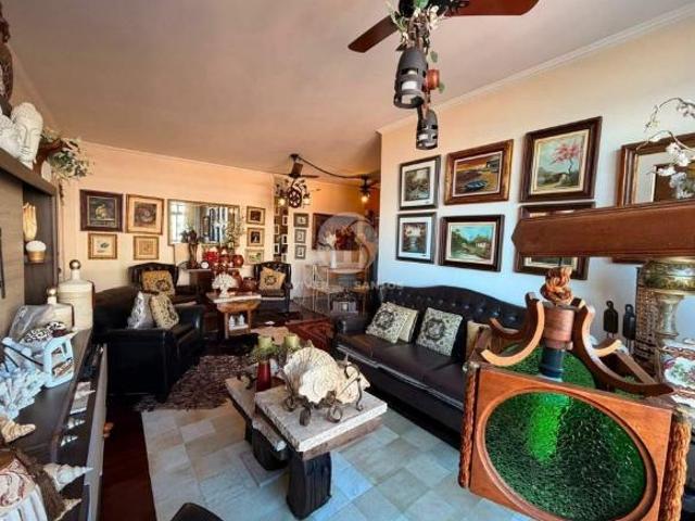 Apartamento 3 Dormitórios, Suíte, Vista Mar Lateral e Garagem Fechada no Gonzaga Santos SP