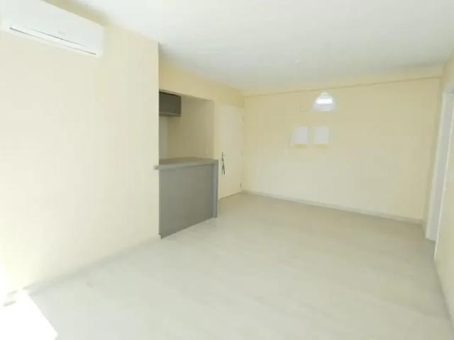 Apartamento 3 dormitórios, sendo 1 suíte, com vaga de garagem dupla, localizado na rua Bezerra de Menezes, no Bairro Passo D' Areia