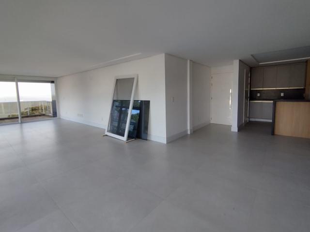 Apartamento 3 dormitórios, sendo 3 suites, 4 vagas Vila Assunção