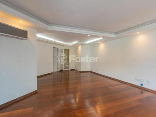 Apartamento, 3 dormitórios, 144 m², em Itaim Bibi