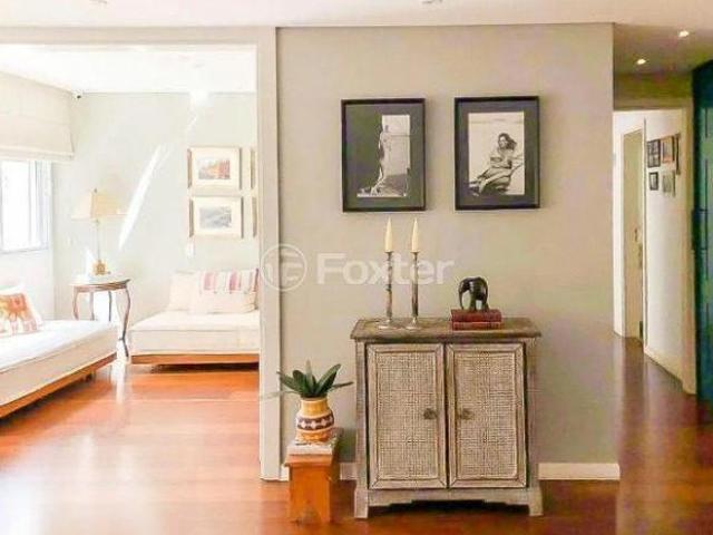 Apartamento, 3 dormitórios, 163 m², em Jardim Paulista