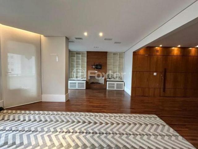 Apartamento, 3 dormitórios, 168.5 m², em Perdizes