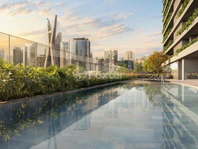 Apartamento, 3 dormitórios, 181.26 m², em Real Parque