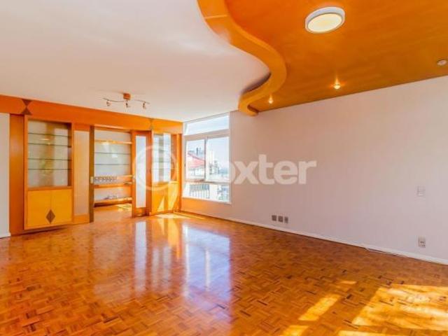 Apartamento, 3 dormitórios, 194.31 m², em Moinhos de Vento
