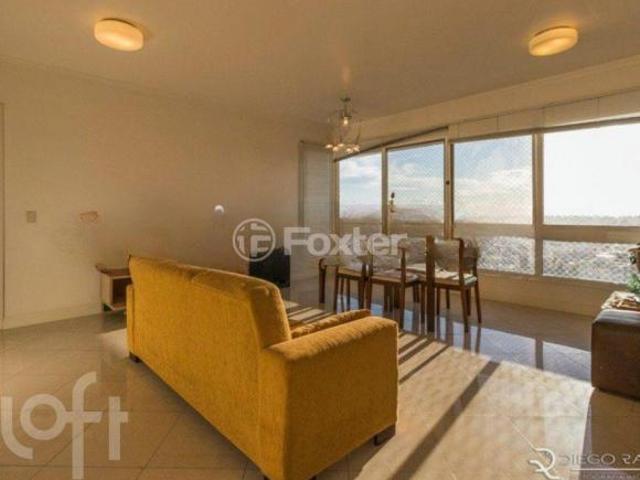 Apartamento, 3 dormitórios, 106 m², em Petrópolis