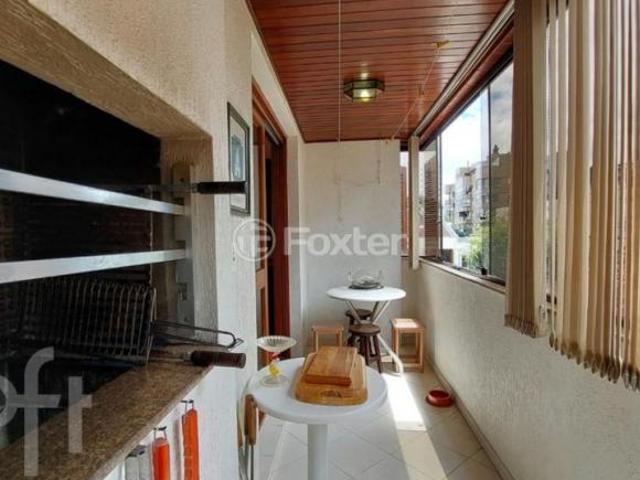Apartamento, 3 dormitórios, 110.3 m², em Petrópolis