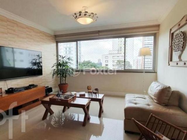 Apartamento, 3 dormitórios, 120 m², em Perdizes