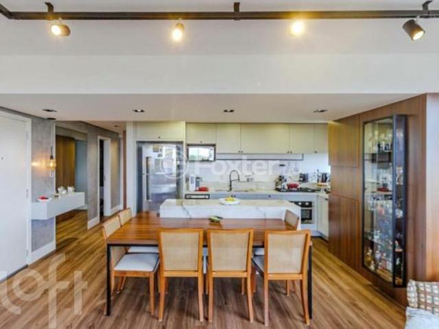 Apartamento, 3 dormitórios, 121.6 m², em Santa Tereza