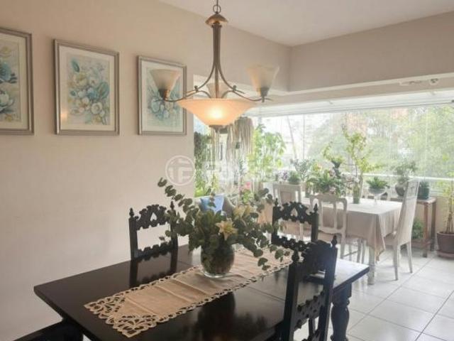 Apartamento, 3 dormitórios, 121 m², em Vila Andrade