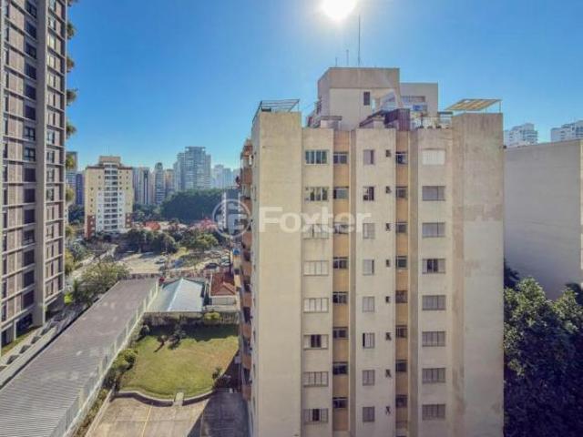 Apartamento, 3 dormitórios, 124 m², em Itaim Bibi