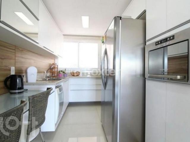 Apartamento, 3 dormitórios, 125.46 m², em Jardim Europa