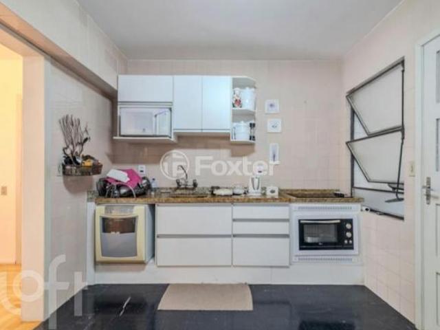 Apartamento, 3 dormitórios, 128 m², em Moinhos de Vento