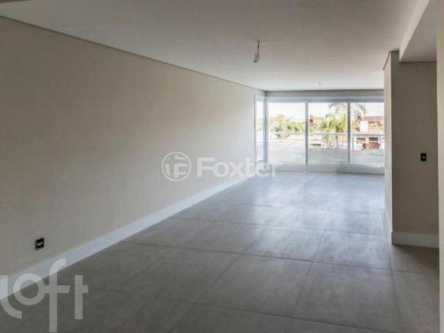 Apartamento, 3 dormitórios, 137.42 m², em Cristal