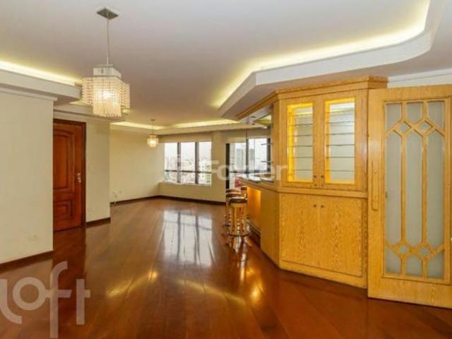 Apartamento, 3 dormitórios, 139 m², em Vila Brasilina