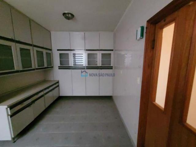 Apartamento 3 dormitórios, 1 suíte, 1 vaga demarcada 300mts metrô Conceição