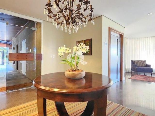 Apartamento 3 dormitórios 1 suíte 209m² 2 vagas no bairro Bela Vista