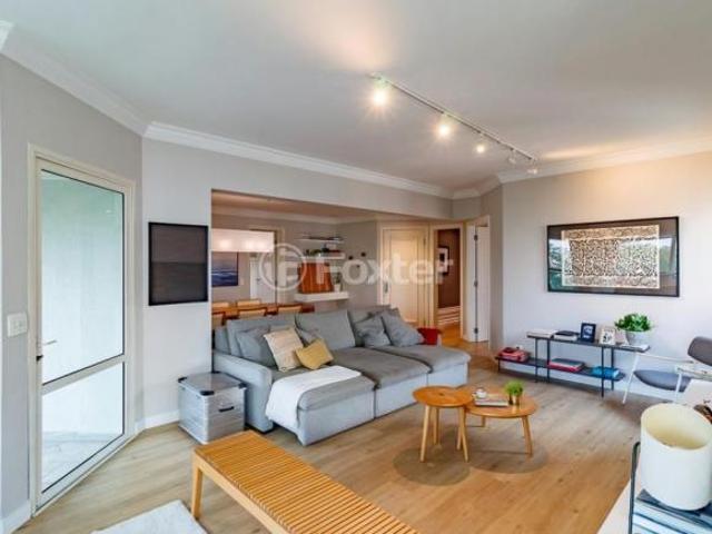 Apartamento, 3 dormitórios, 225 m², em Jardim Fonte do Morumbi