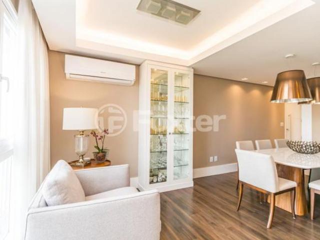 Apartamento, 3 dormitórios, 79.42 m², em Cristal