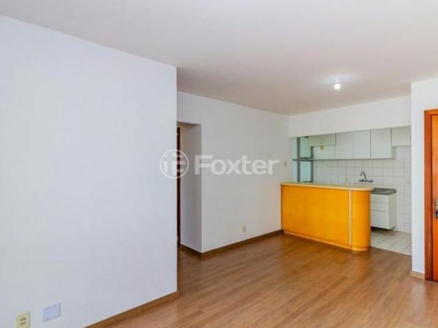 Apartamento, 3 dormitórios, 72.33 m², em Jardim do Salso