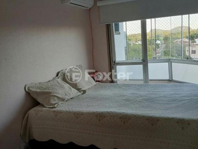 Apartamento, 3 dormitórios, 83 m², em Centro
