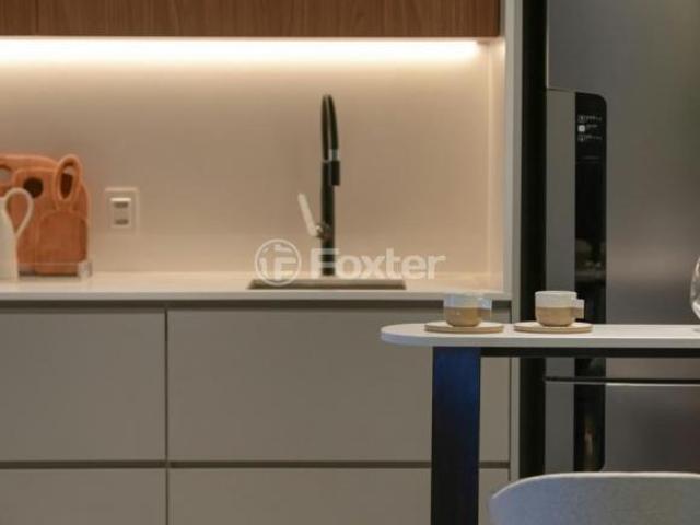 Apartamento, 3 dormitórios, 83 m², em Centro