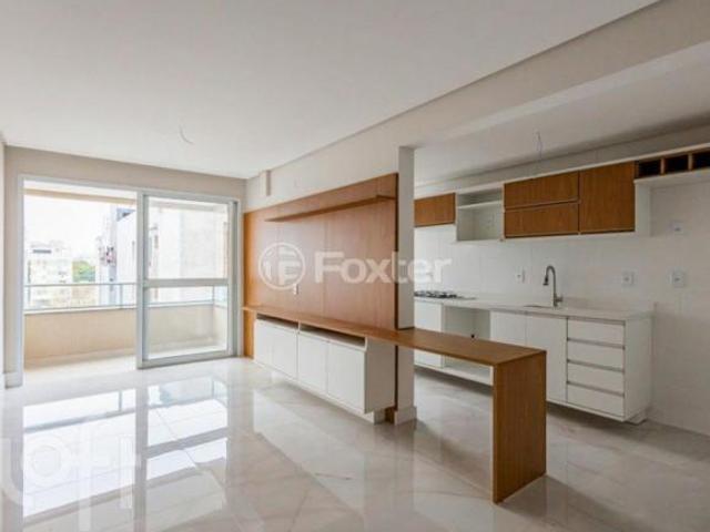 Apartamento, 3 dormitórios, 83.42 m², em Passo da Areia