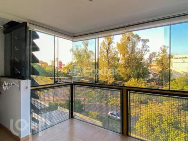 Apartamento, 3 dormitórios, 94 m², em Menino Deus