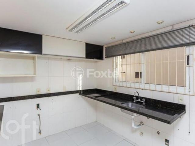 Apartamento, 3 dormitórios, 91.4 m², em Menino Deus