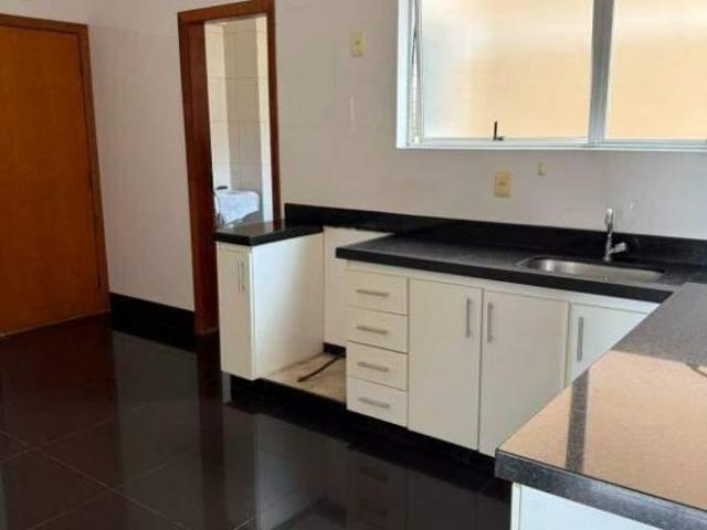 APARTAMENTO A VENDA BAIRRO ITAPOA 3 QUARTOS 2 VAGAS PARALELAS