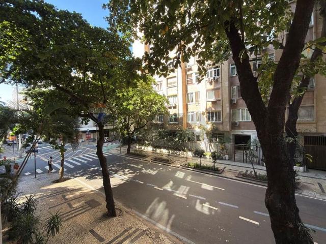 Apartamento 3 Quartos 121m2 Av Rainha Elizabeth da Bélgica Recém Reformado