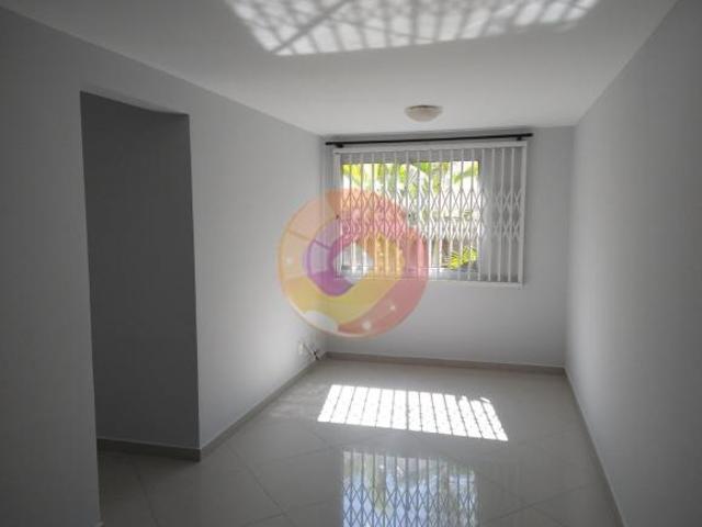 Apartamento 3 quartos com suíte e 2 vagas no Campo Comprido