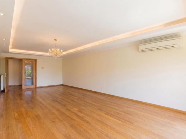 Apartamento, 3 quartos, Cascais, Cascais e Estoril 130m² Cascais e Estoril