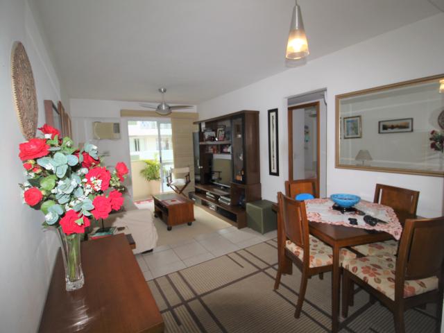 Apartamento 3 quartos, andar alto, 2 varandas. Ótimo condomínio