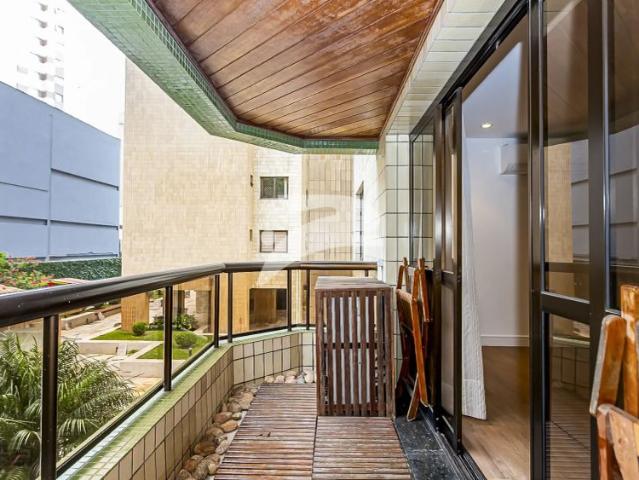 Apartamento 3 Quartos Agua Verde 140m²