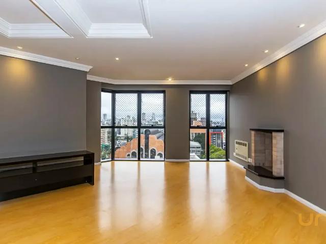Apartamento 3 Quartos Batel 174m²