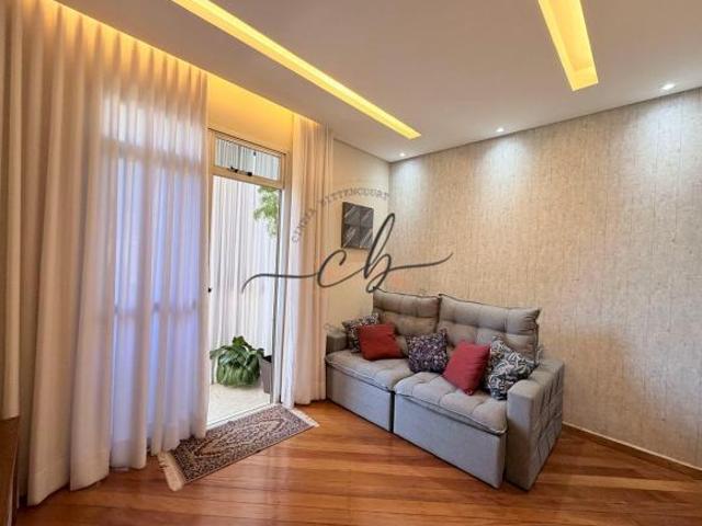 Apartamento 3 quartos em prédio individual no Camargos!