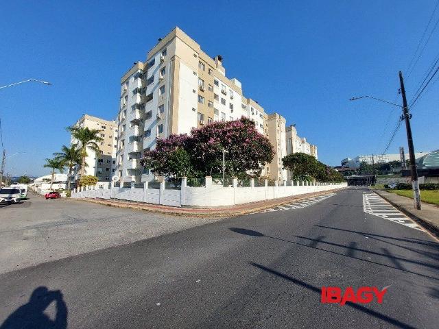 Apartamento 3 Quartos Fazenda Santo Antônio 75m²