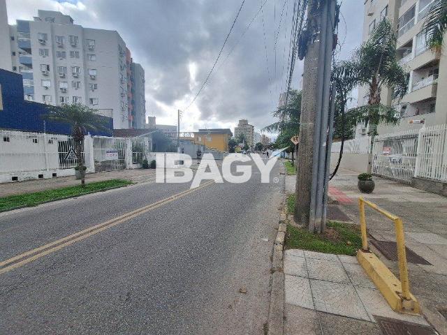 Apartamento 3 Quartos Itacorubi 74m²