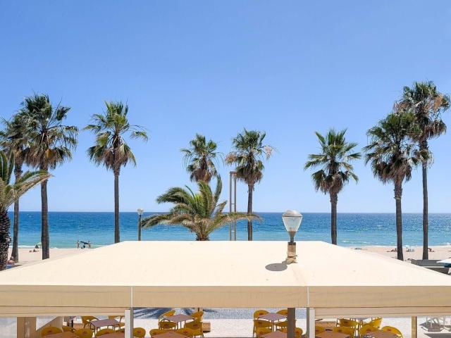Apartamento 3 Quartos mobilado com vista mar e garagem Pri. 118m² Quarteira