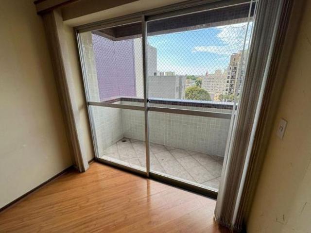 APARTAMENTO 3 QUARTOS NO PORTÃO, BEM AO LADO DO TERMINAL