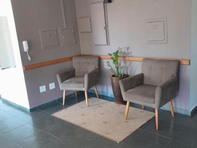 Apartamento 3 quartos sala com sacada e 2 vagas demarcadas Parque Fongaro