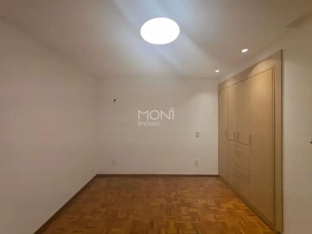 APARTAMENTO 3 QUARTOS SQS 207 Asa Sul