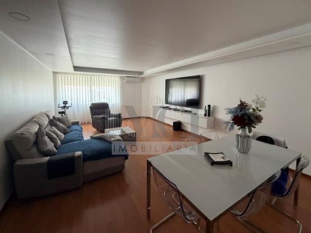 Apartamento T3, 4º Piso c/ parqueamento, acabamentos de Luxo no Montijo!