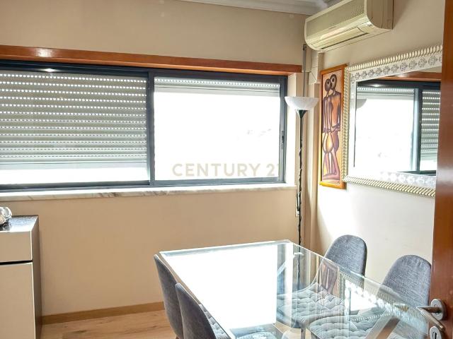 Apartamento T3 – 91 m² Direito de Superfície – Rua António. m² São Domingos De Benfica