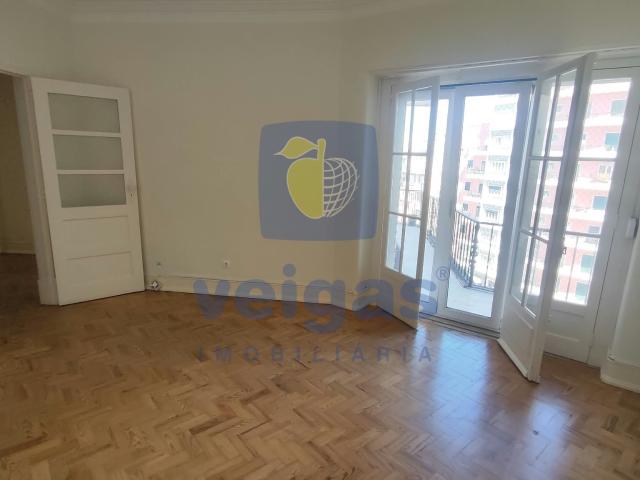 Apartamento T3 +1 Areeiro, Lisboa, arrendamento ROM 216586